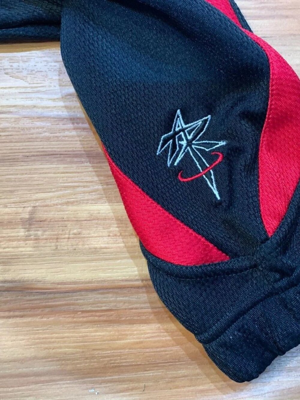 Above The Rim Jacket - Picture 4 of 7